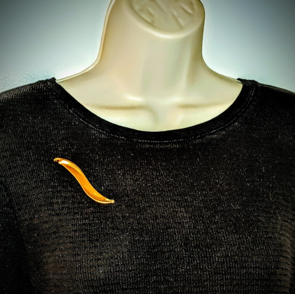 Vintage Monet Gold Brooch Pin